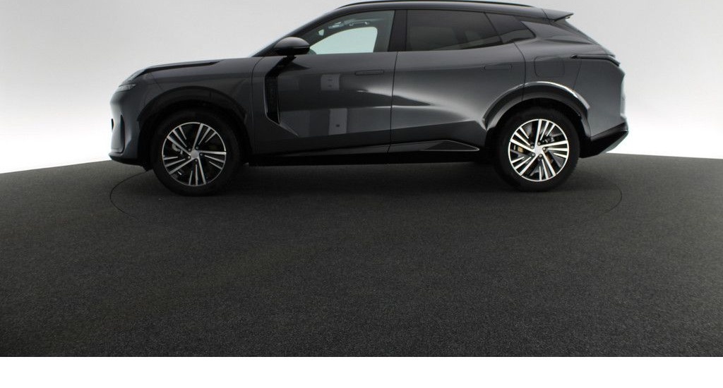 Lynk&Co 08 Core foto 2