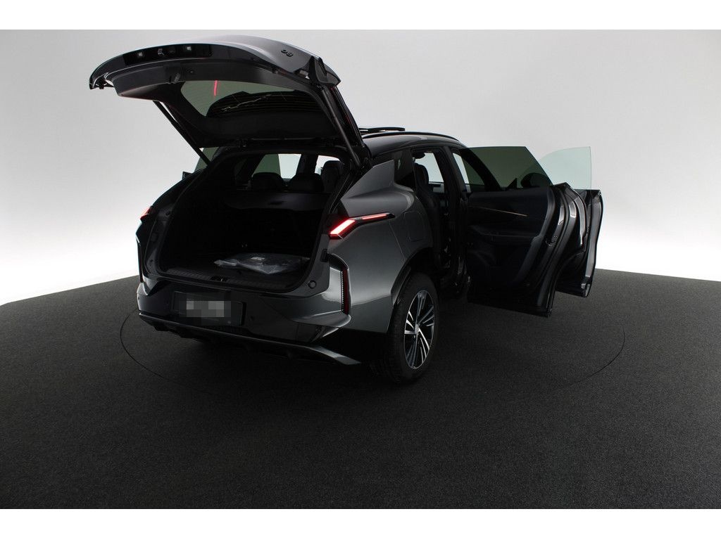 Lynk&Co 08 Core foto 21