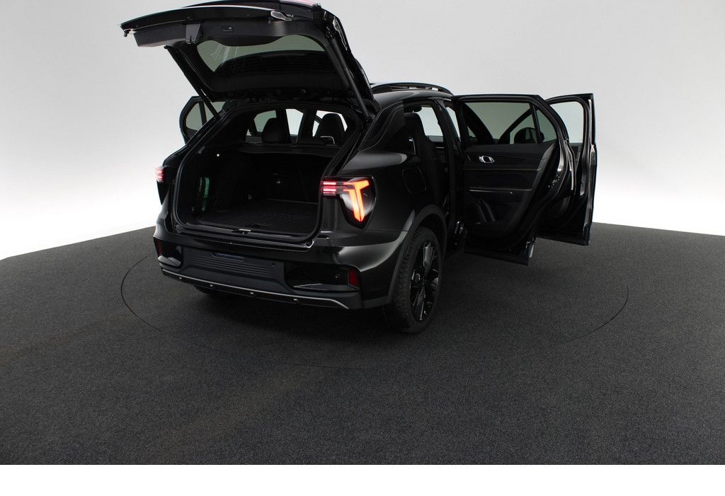 Lynk&Co 01 More PDC SHZ LED NAVI MEMORY KAMERA ACC PANO foto 21