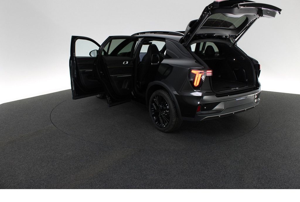 Lynk&Co 01 More PDC SHZ LED NAVI MEMORY KAMERA ACC PANO foto 22