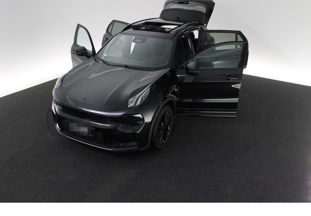 Lynk&Co 01 More PDC SHZ LED NAVI MEMORY KAMERA ACC PANO foto 24