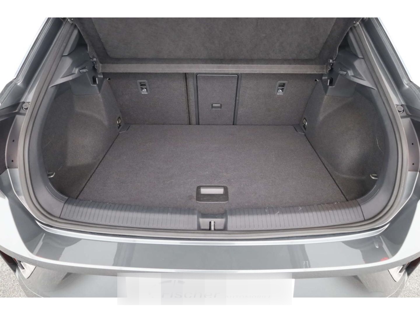 Volkswagen T-Roc 1.5 TSI R-Line DSG AHK/Matrix/RFK/NAV/SH foto 12