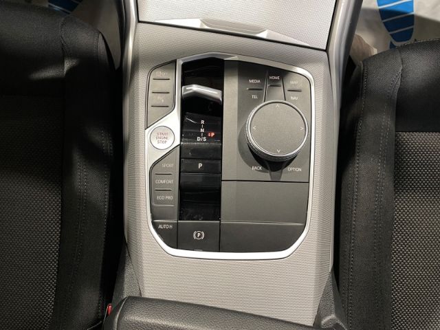 BMW 320 D Touring Automatik EU6d Navi LED ACC PDCv+h foto 15