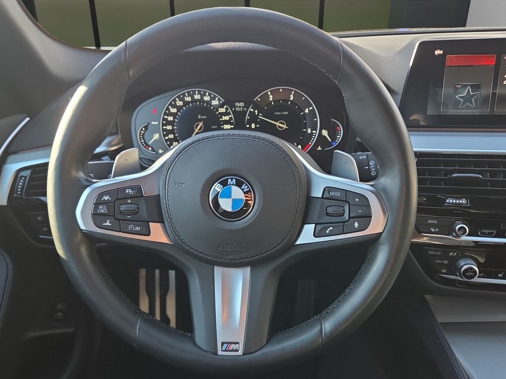 BMW 520d T. M-SPORT LED NAVI ACC KAMERA PDC 18" AHK foto 6