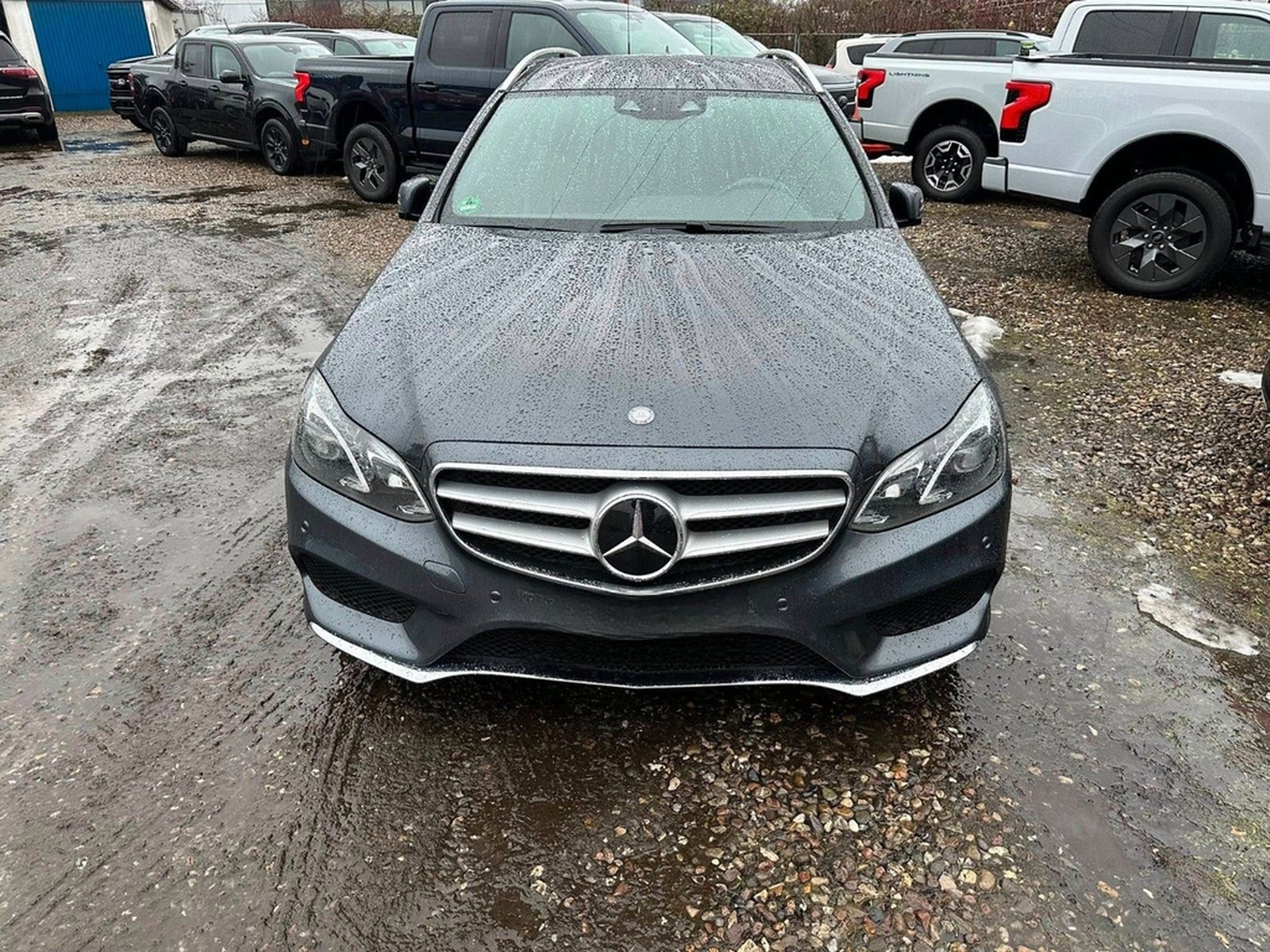 Mercedes-Benz E 500 T AMG Line foto 7