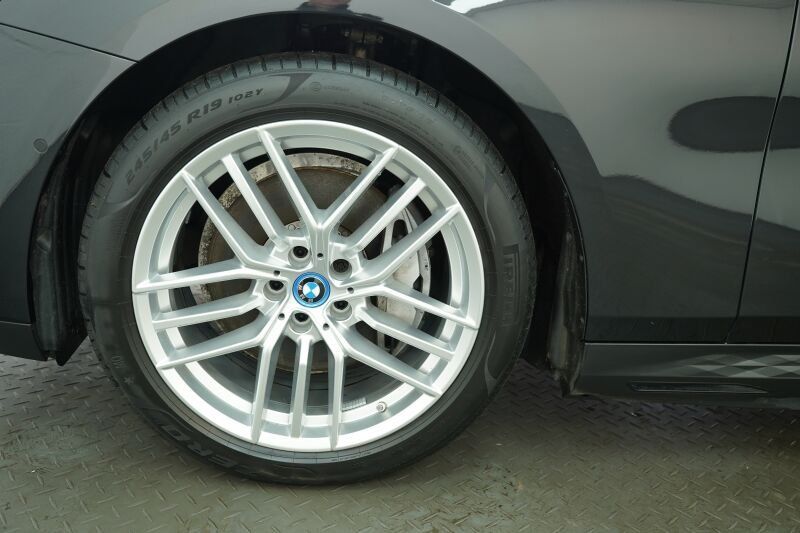 BMW i5 eDrive40 *ACC.H&K HiFi.HUD* foto 11