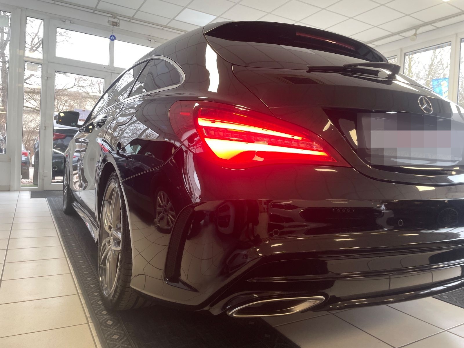 Mercedes-Benz CLA 200 Shooting Brake AMG Line*Navi*Kam.*Automa foto 5