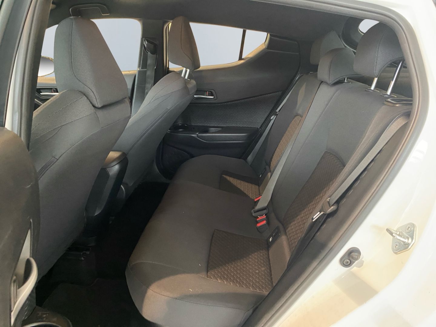 Toyota C-HR 1.8 Hybrid Flow *LED*ACC*Kamera*CarPlay*DAB foto 17