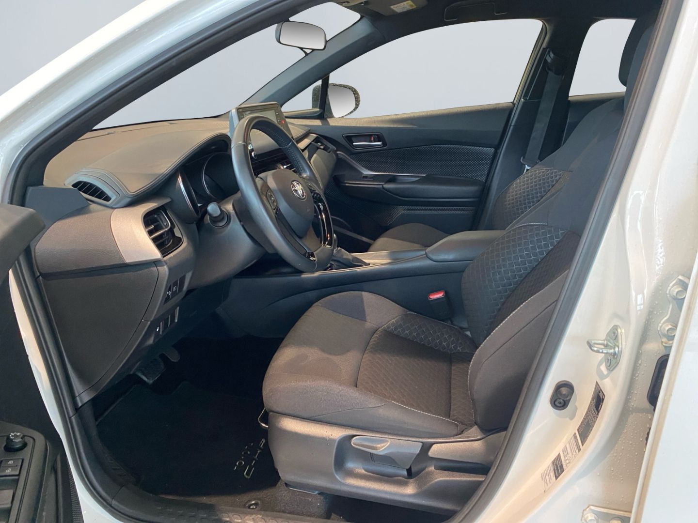 Toyota C-HR 1.8 Hybrid Flow *LED*ACC*Kamera*CarPlay*DAB foto 9