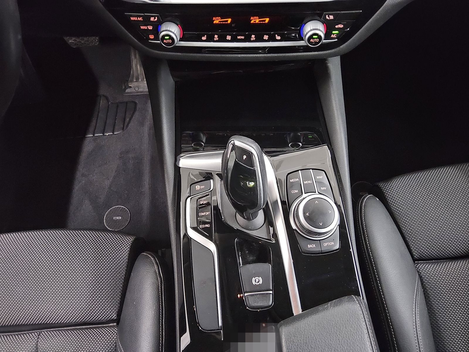 BMW 520dA Touring Sport-Line T-Leder RfK Navi LED foto 6