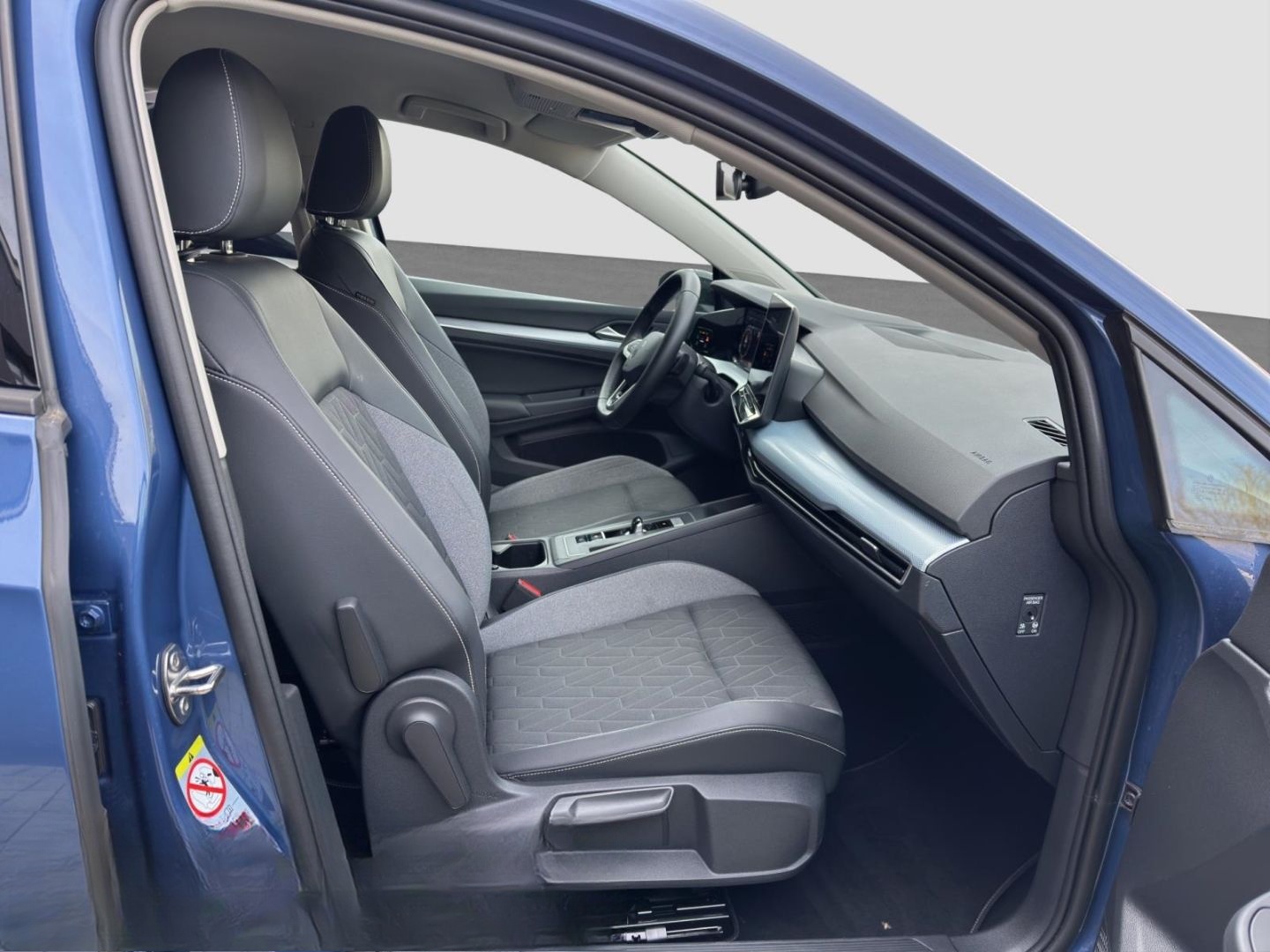 Volkswagen Golf 8 1.5 eTSI DSG Goal AHK KAMERA ACC LED foto 16