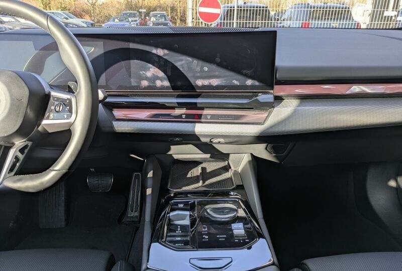 BMW 540d xDrive Tour. M Sport AHK. ParkAss.Plus. foto 12