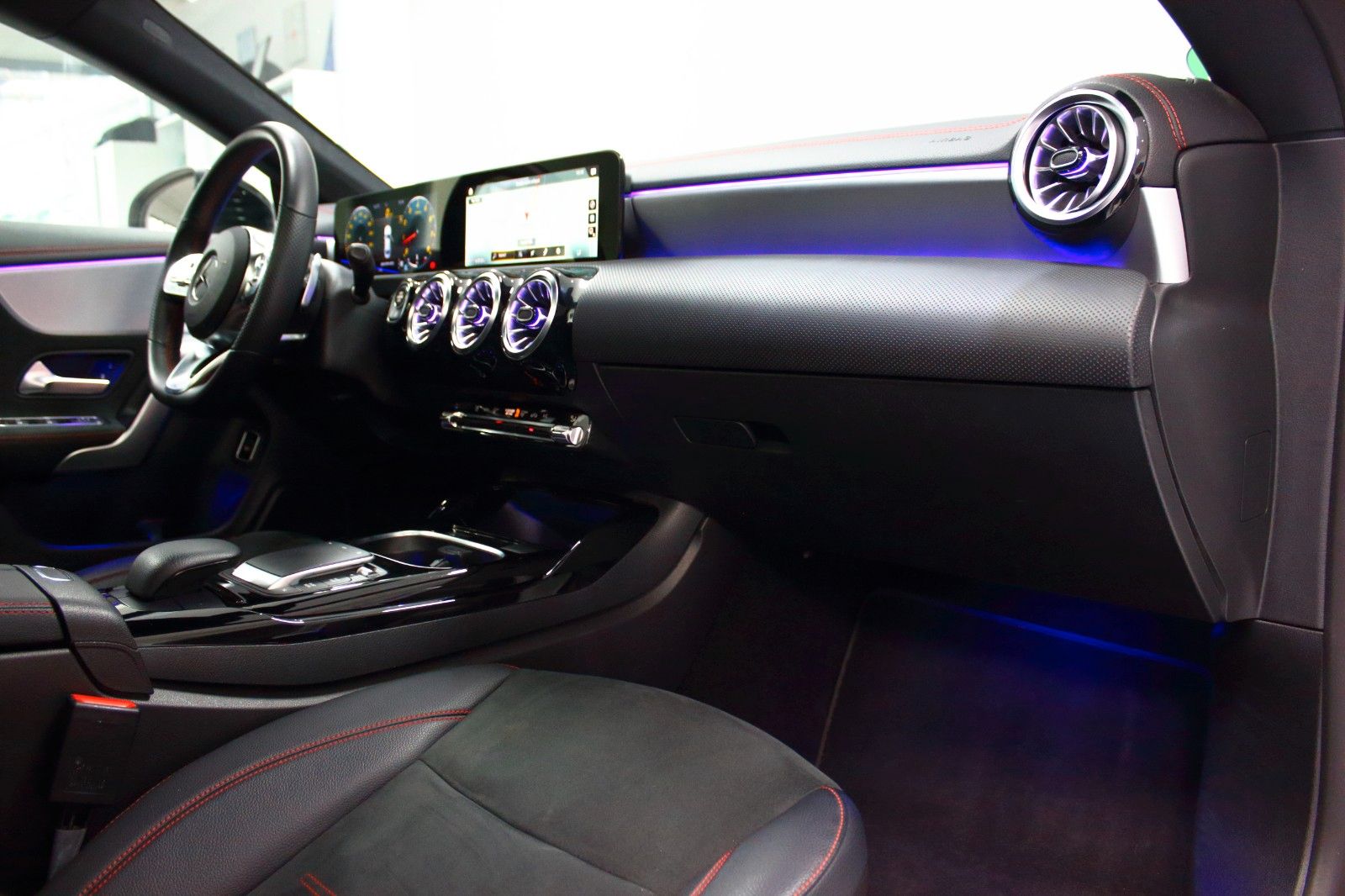 Mercedes-Benz CLA 35 AMG Coupé 4M DCT~DEUTSCH+UNFALLFREI+AEROK foto 25