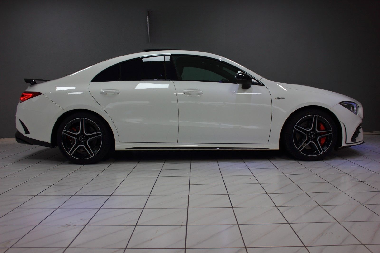 Mercedes-Benz CLA 35 AMG Coupé 4M DCT~DEUTSCH+UNFALLFREI+AEROK foto 5
