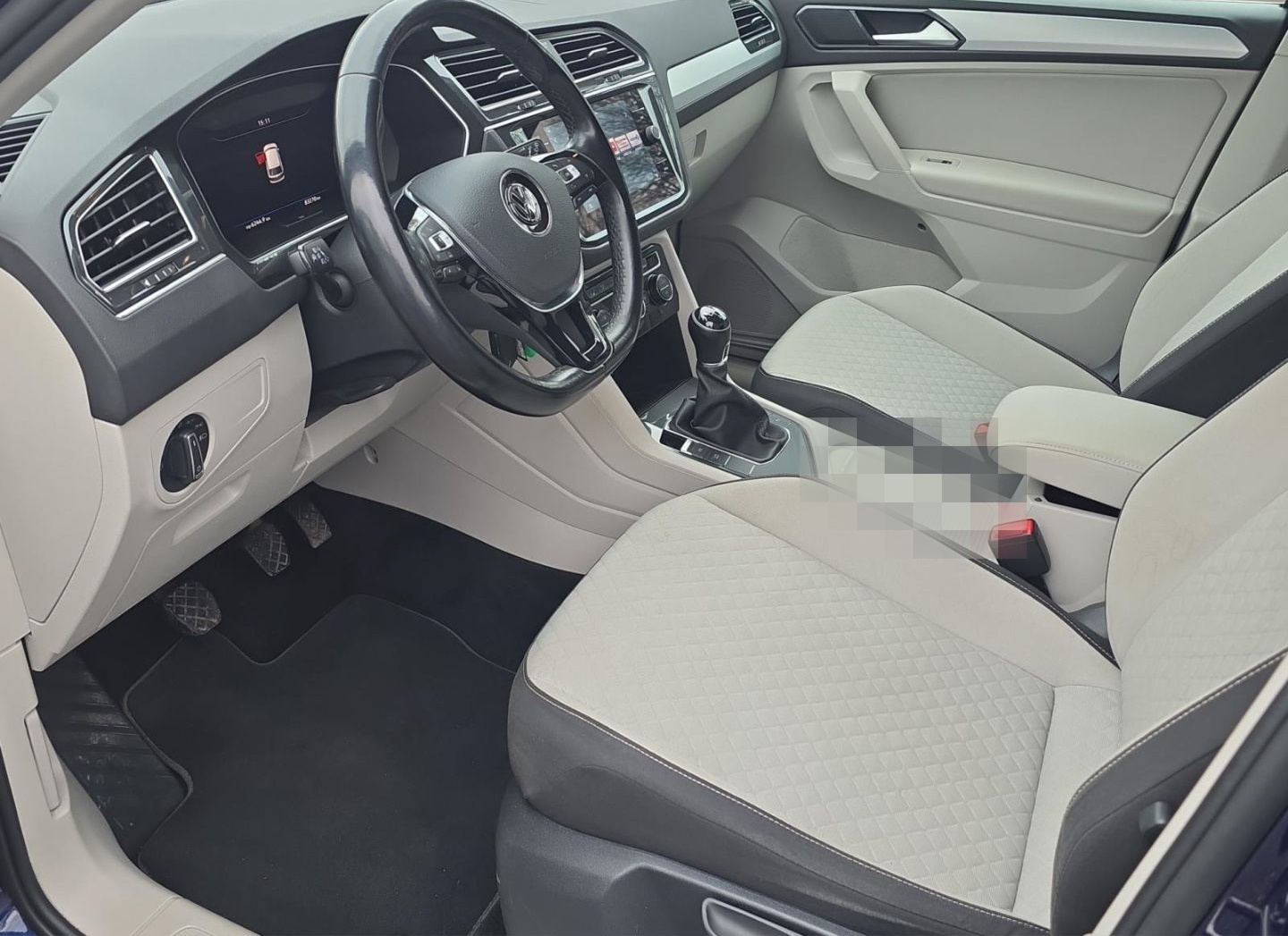 Volkswagen Tiguan 2.0 TDI, Navi,Climatronic,ACC,AHK,PDC,Sit foto 13