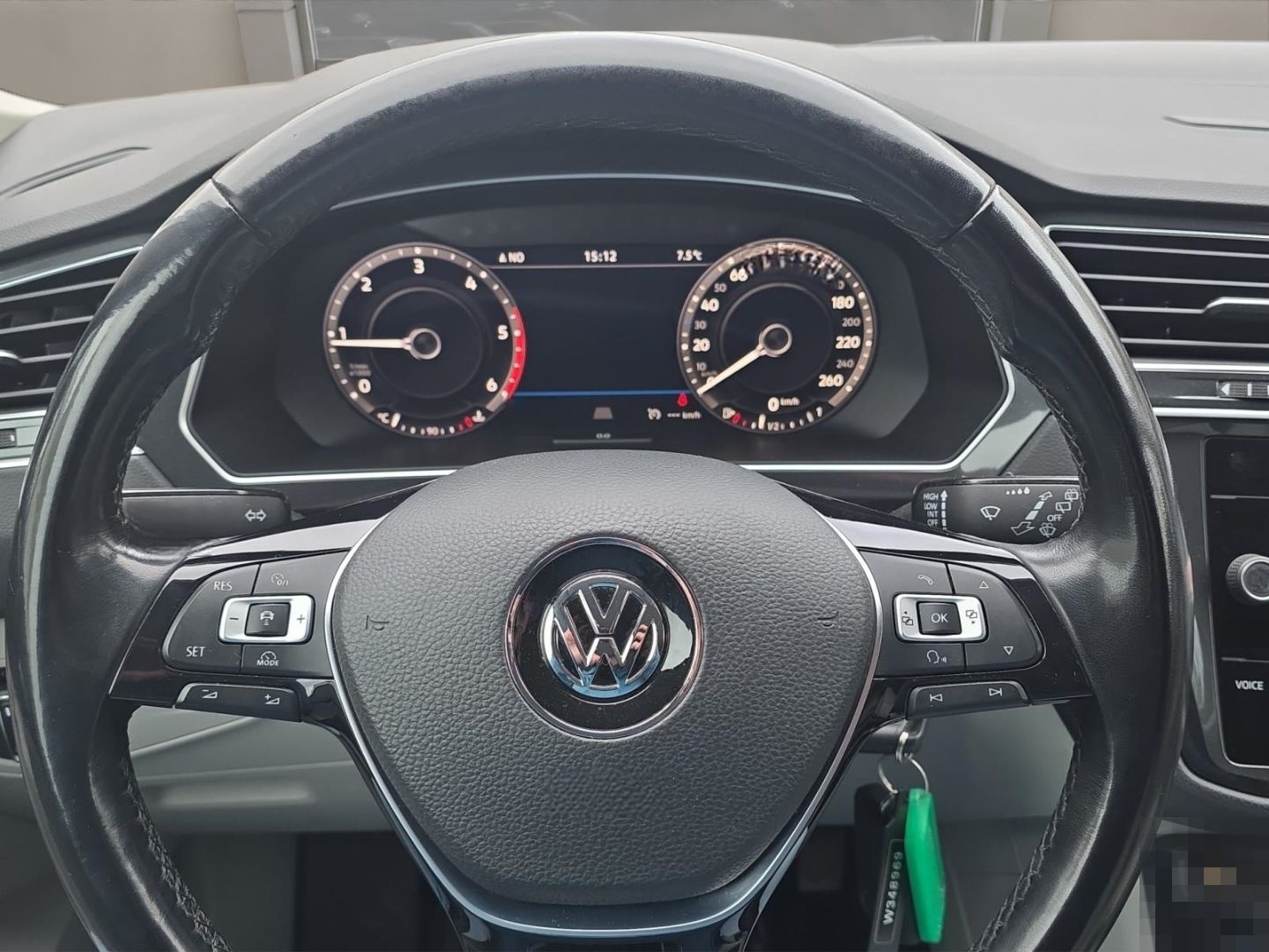 Volkswagen Tiguan 2.0 TDI, Navi,Climatronic,ACC,AHK,PDC,Sit foto 15