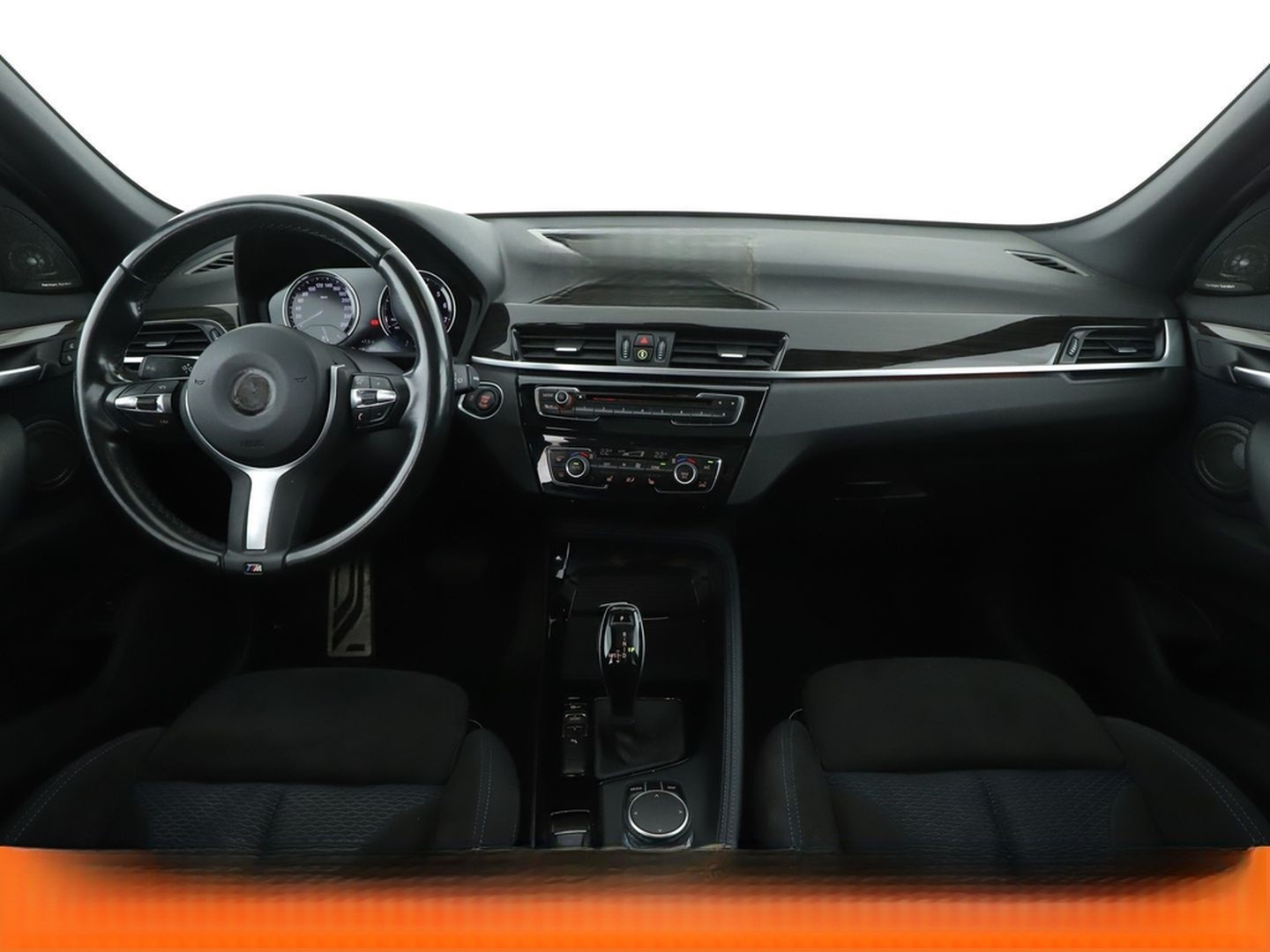 BMW X1 sDrive 20i M Sport Aut.*NAVI*LED*HUD*PANO*H&K foto 12