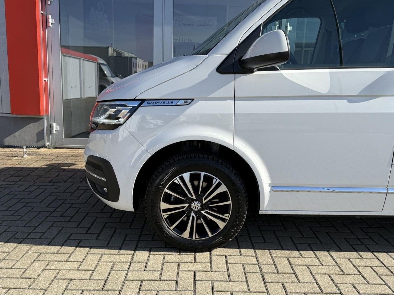 Volkswagen T6.1 Caravelle Highline 2.0 TDI DSG LEDER, NAV, foto 7