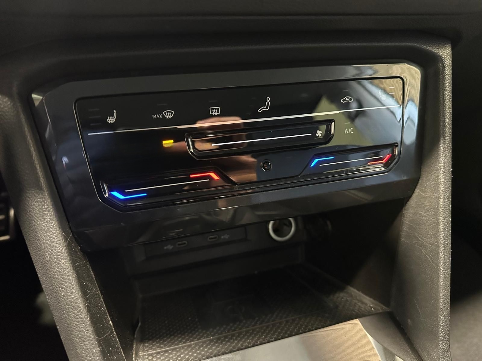 Volkswagen Tiguan Life Active 2.0 TDI DSG AHK|Navi|SHZ|LED foto 18