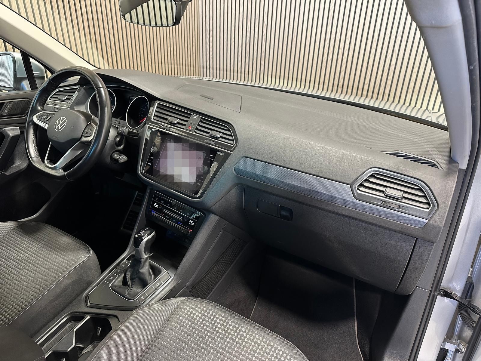 Volkswagen Tiguan Life Active 2.0 TDI DSG AHK|Navi|SHZ|LED foto 9