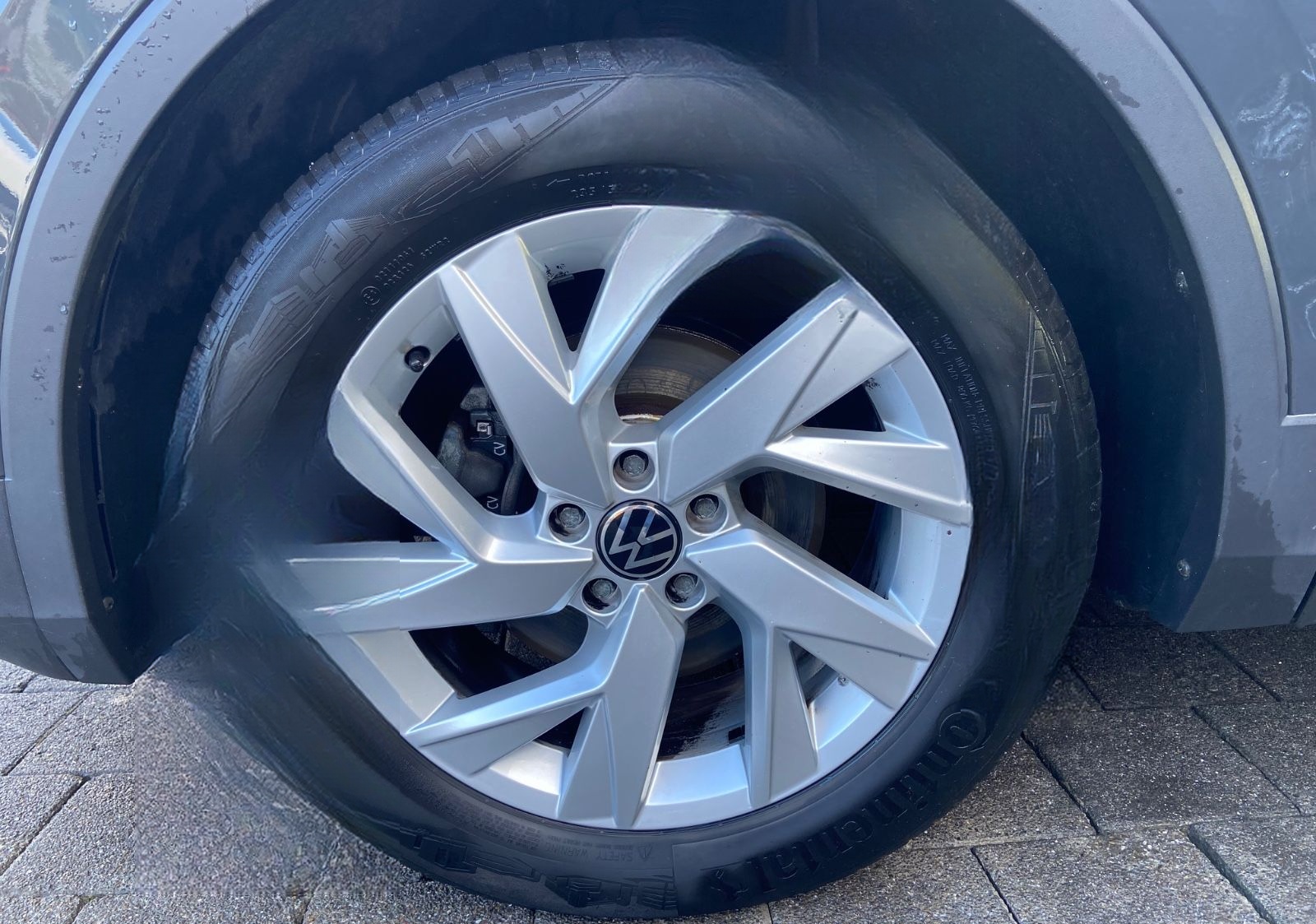 Volkswagen Tiguan 2.0 TDI DSG**LED+Massage+Kamera** foto 6