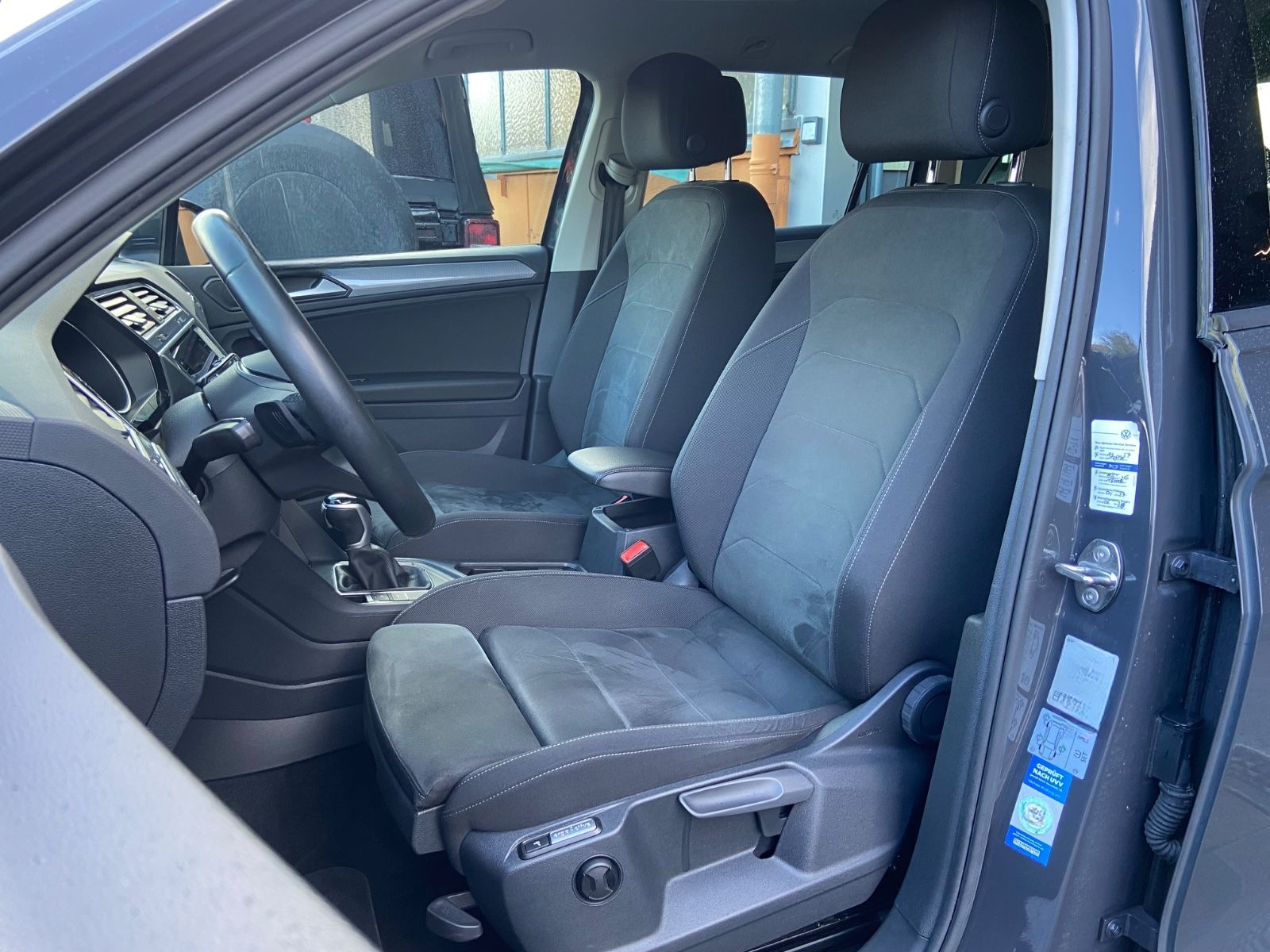 Volkswagen Tiguan 2.0 TDI DSG**LED+Massage+Kamera** foto 8