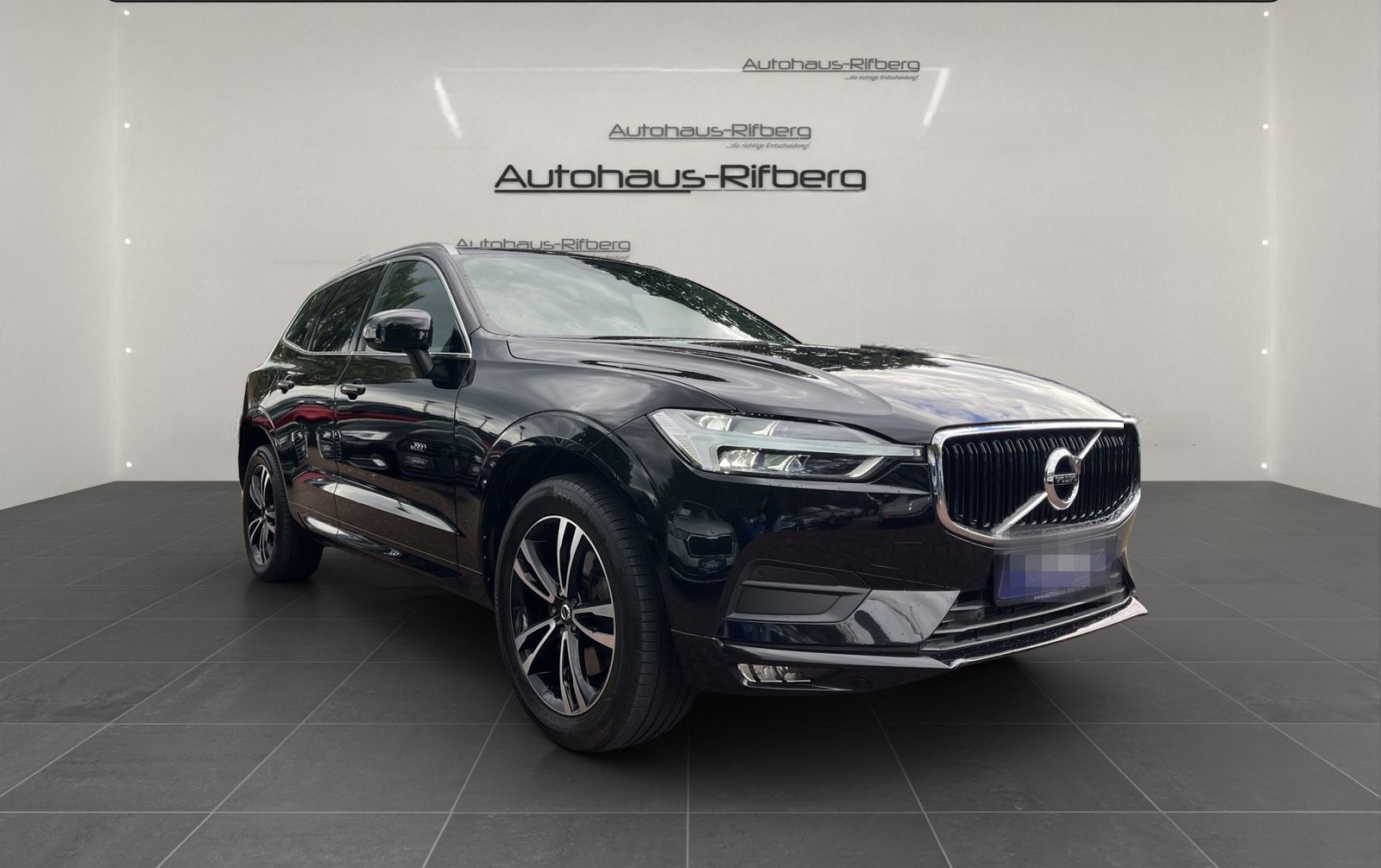 Volvo XC60 D4 Momentum 2WD/AUT/NAVI/19Z/KAMERA/LEDER foto 3