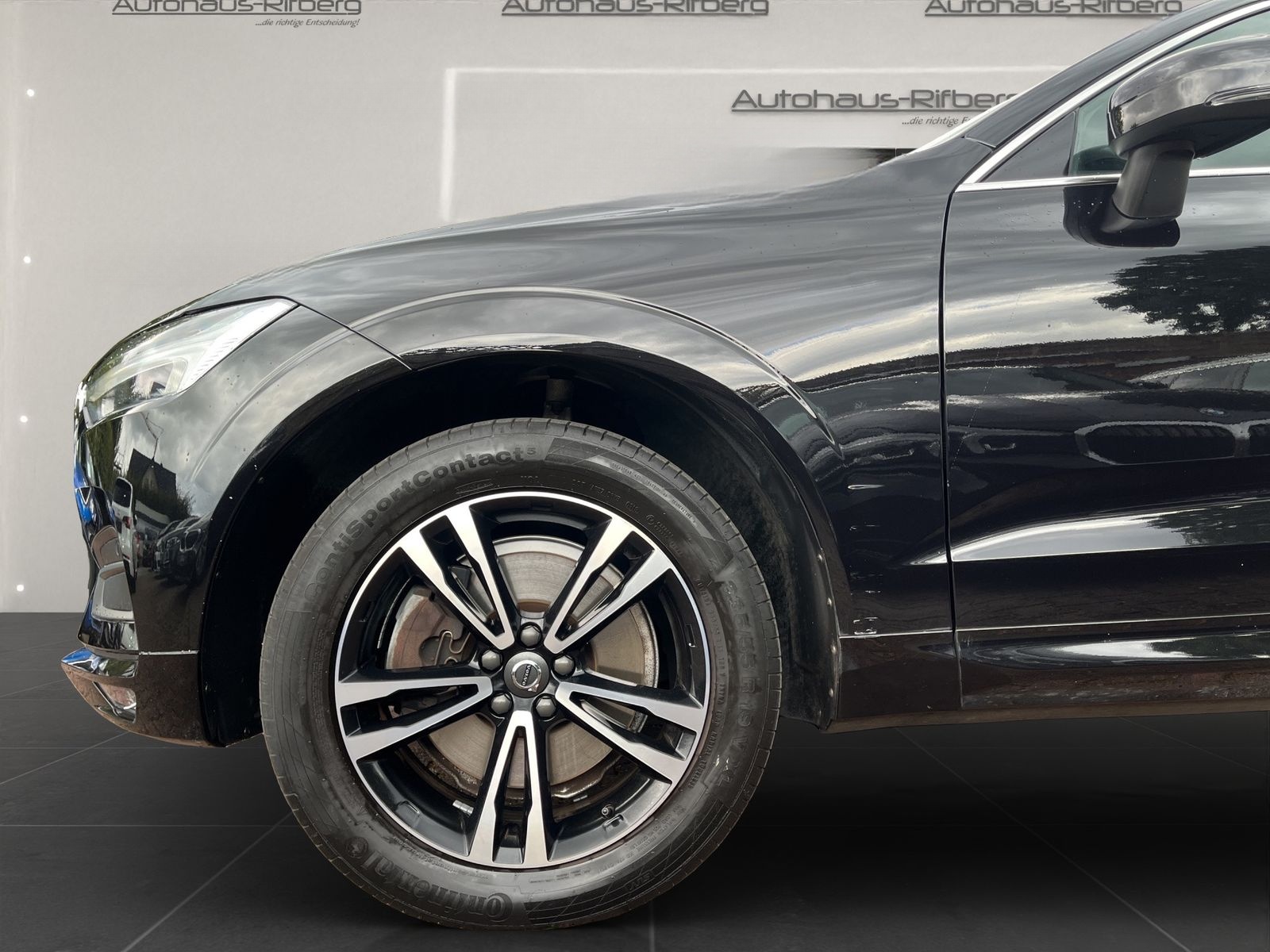 Volvo XC60 D4 Momentum 2WD/AUT/NAVI/19Z/KAMERA/LEDER foto 7