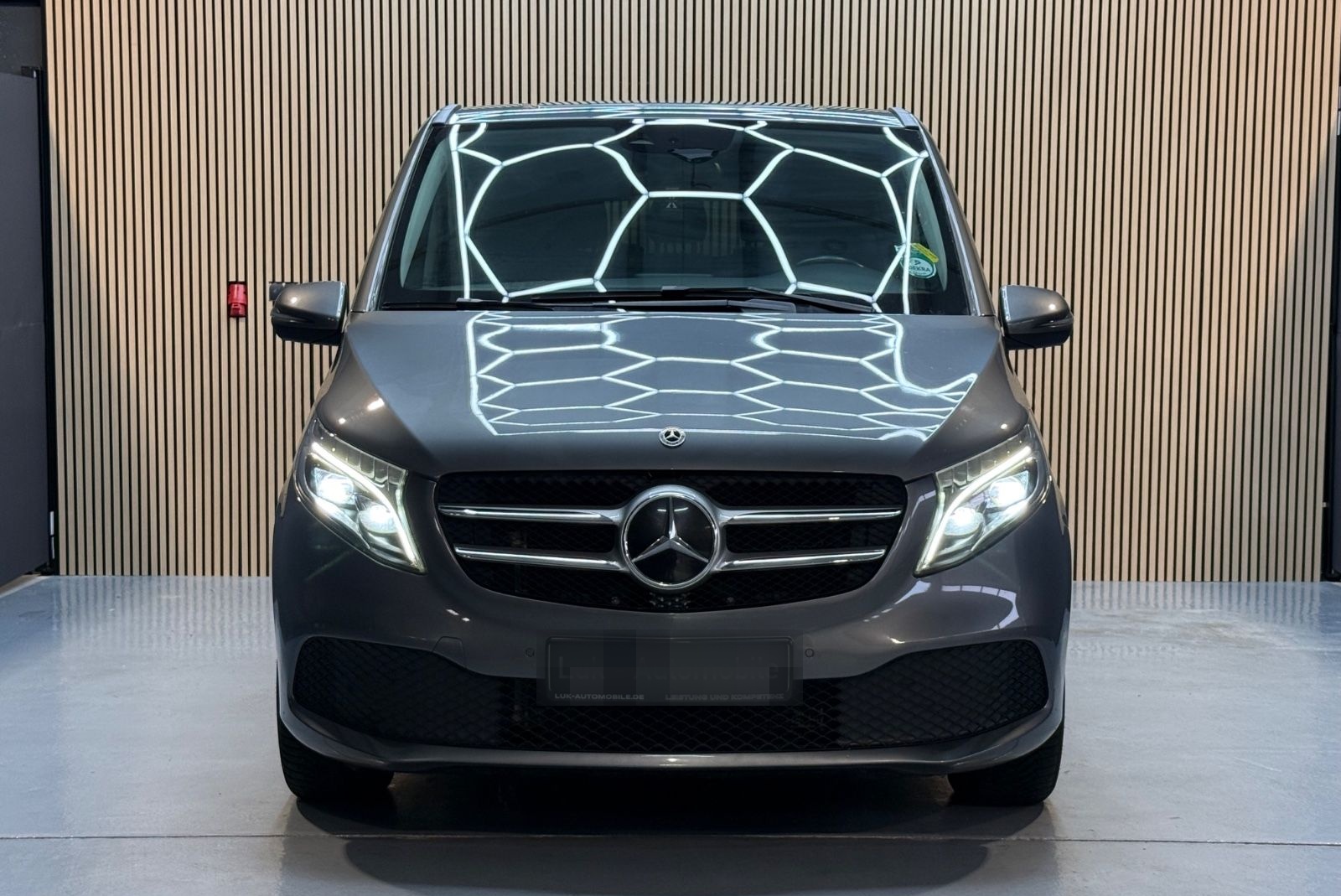 Mercedes-Benz V 300 d Aut. EDITION °Lang°4 MATIC°Cam°7 Sitz foto 2