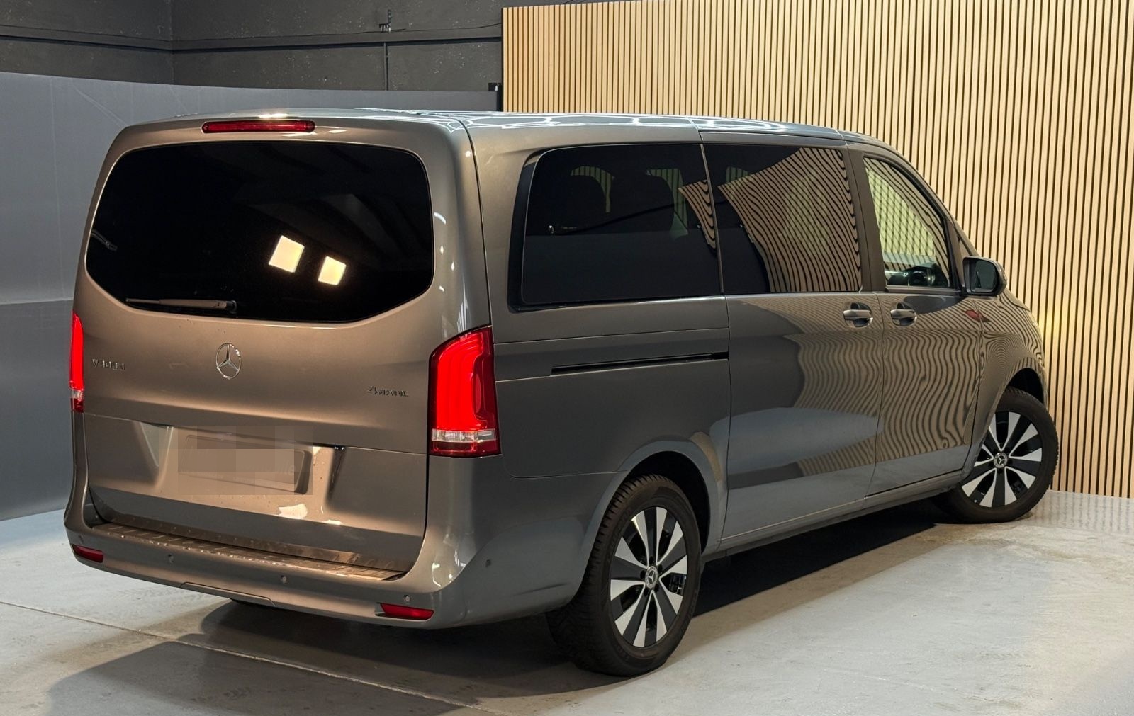 Mercedes-Benz V 300 d Aut. EDITION °Lang°4 MATIC°Cam°7 Sitz foto 9