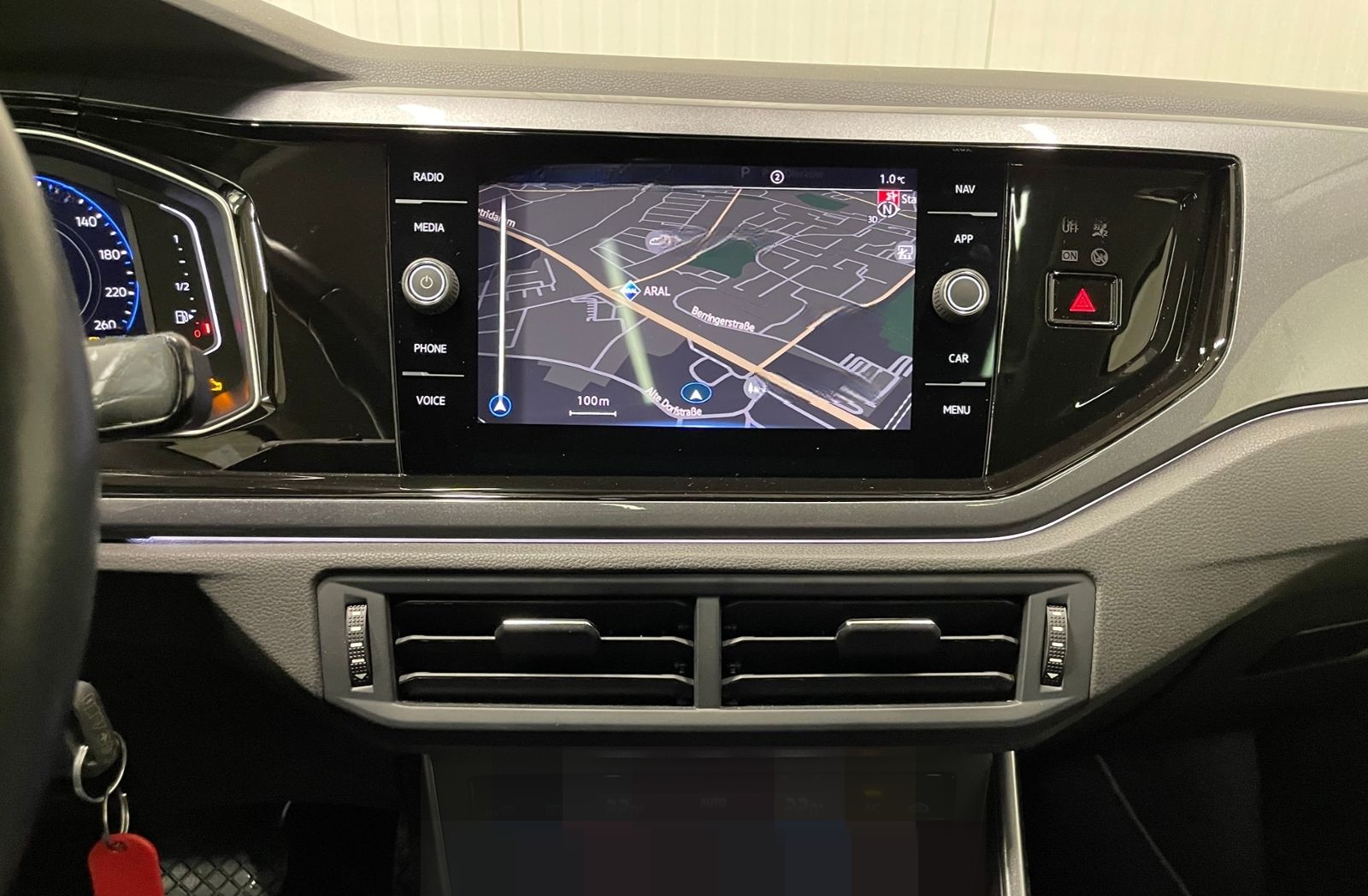 Volkswagen Polo Style 1.0 TSI DSG AHK ACC NAVI PANO foto 22