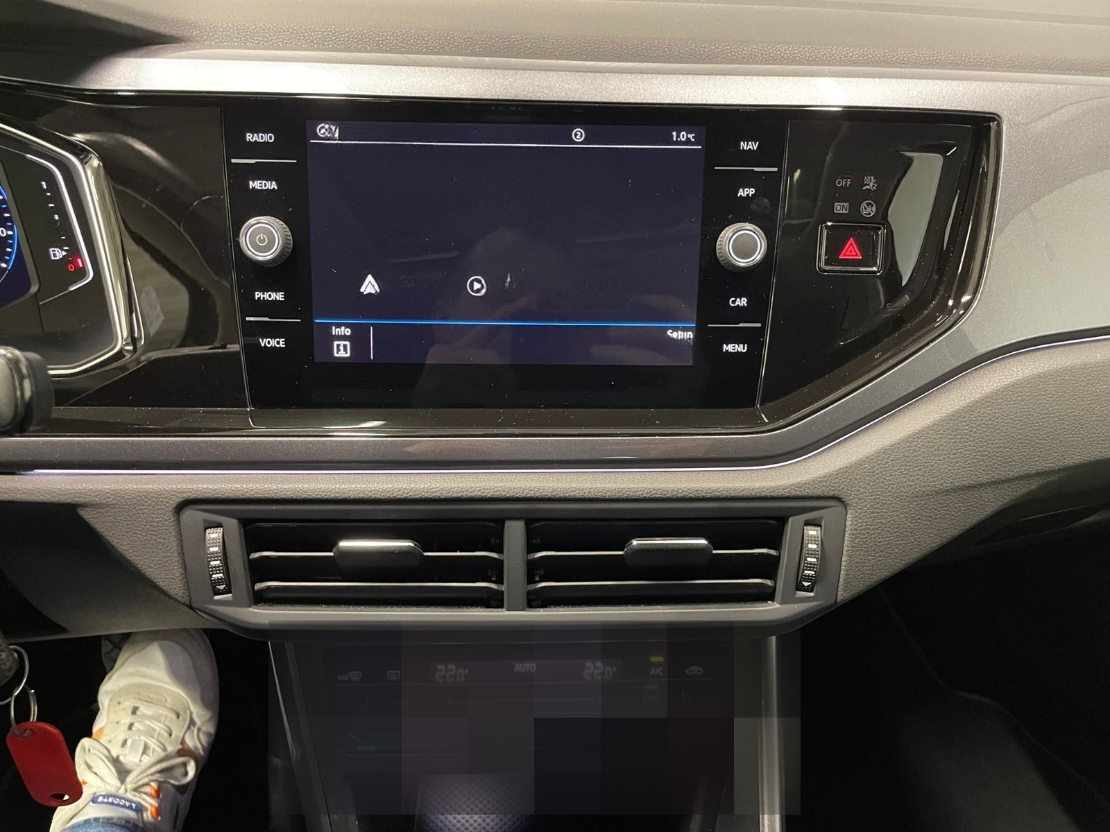 Volkswagen Polo Style 1.0 TSI DSG AHK ACC NAVI PANO foto 23