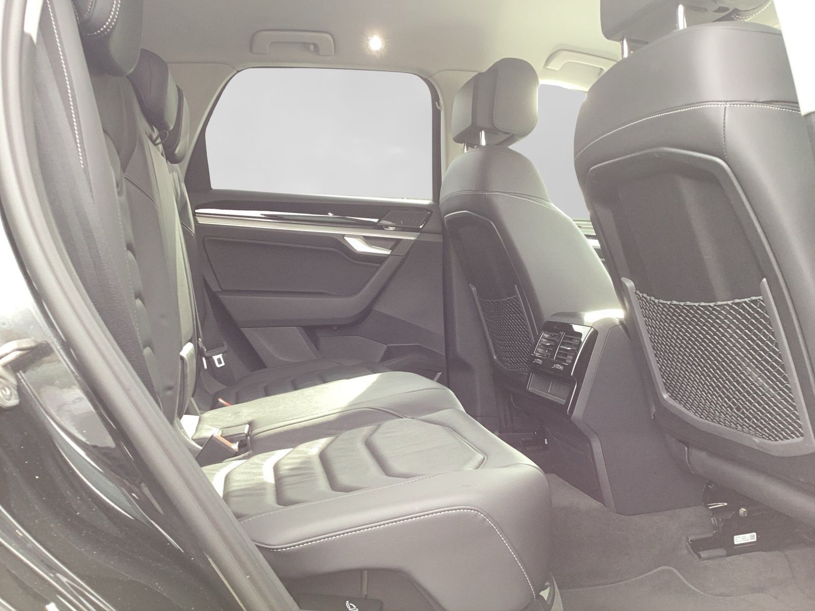 Volkswagen Touareg 3.0 TDI 4M ELEGANCE LEDER MATRIX AIR 360 foto 6