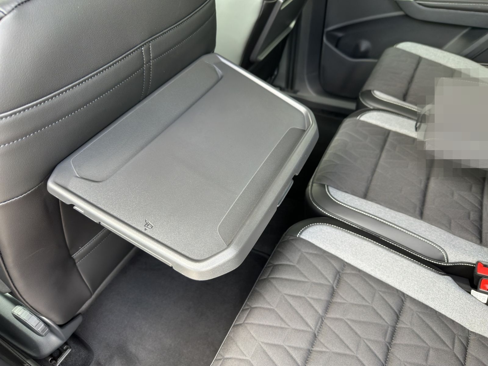 Volkswagen Touran 2.0TDI Goal AHK NAVI Matrix foto 11