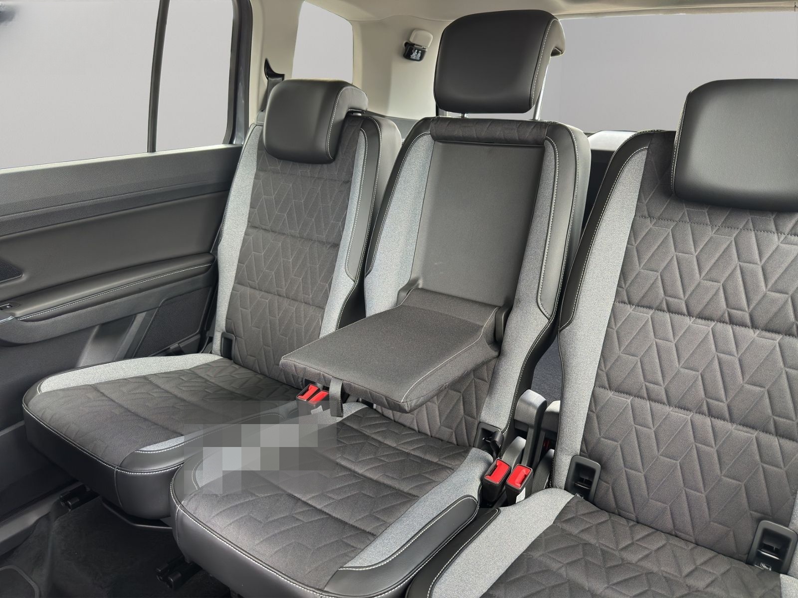Volkswagen Touran 2.0TDI Goal AHK NAVI Matrix foto 9