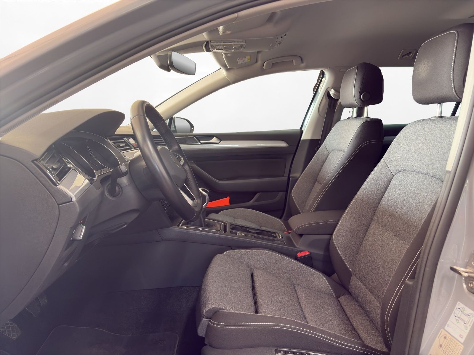 Volkswagen Passat Variant 2.0 TDI Business LED Navi PDC+RFK foto 17