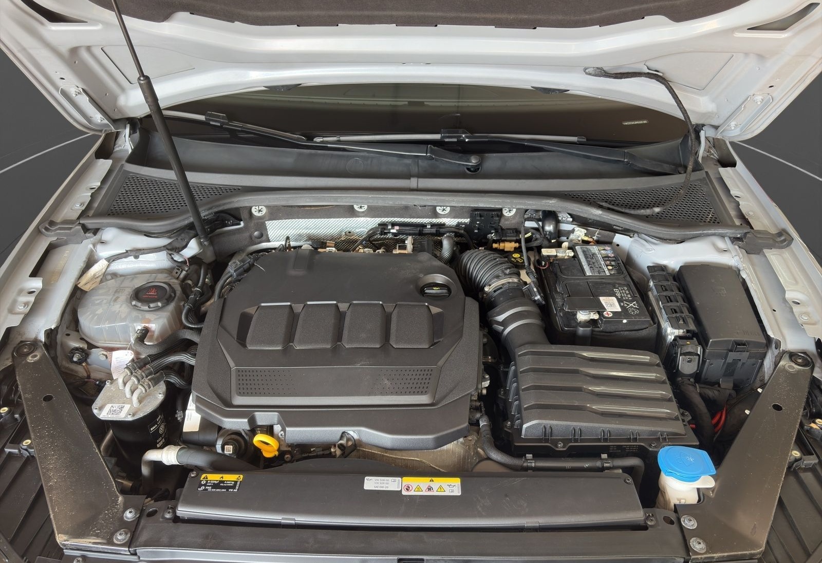 Volkswagen Passat Variant 2.0 TDI Business LED Navi PDC+RFK foto 23