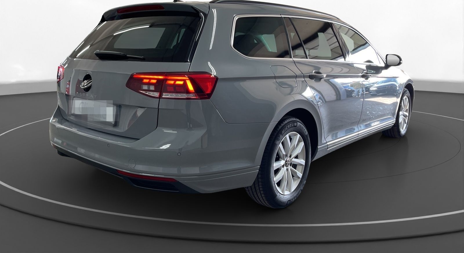 Volkswagen Passat Variant 2.0 TDI Business LED Navi PDC+RFK foto 6