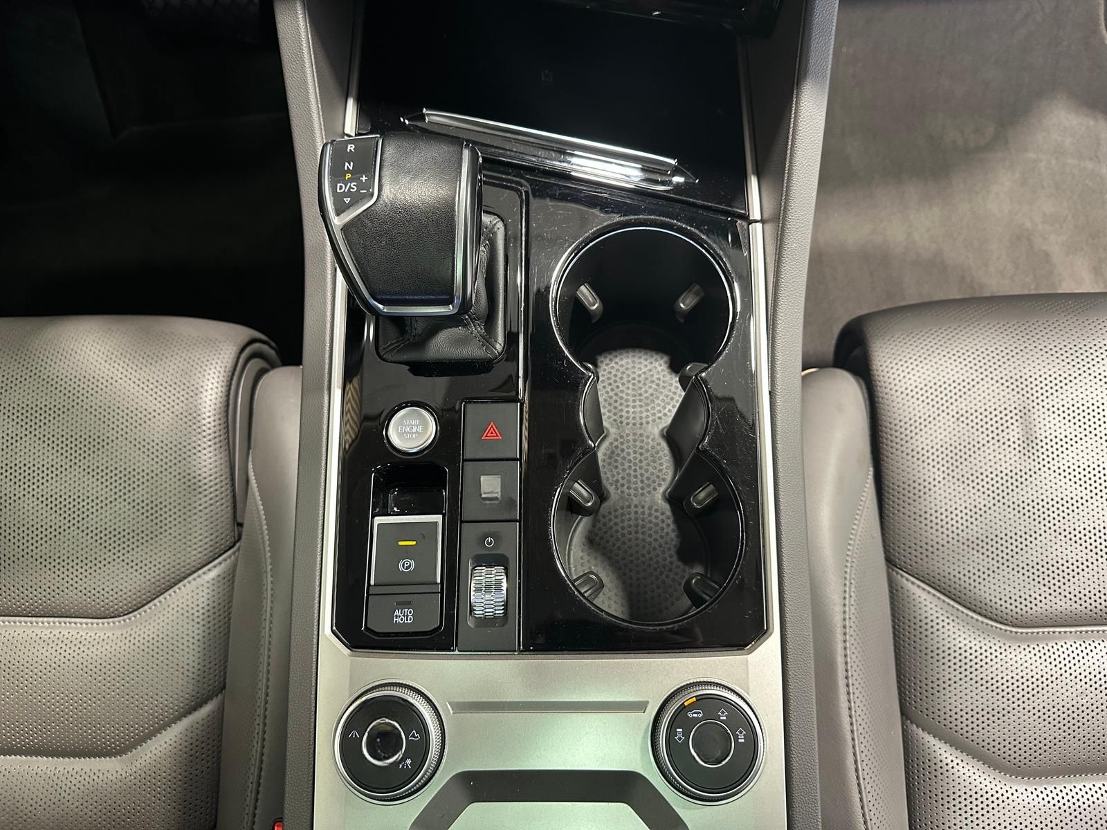 Volkswagen Touareg 3.0 V6 eHybrid Luft|Pano|AHK|21"|360°|He foto 20