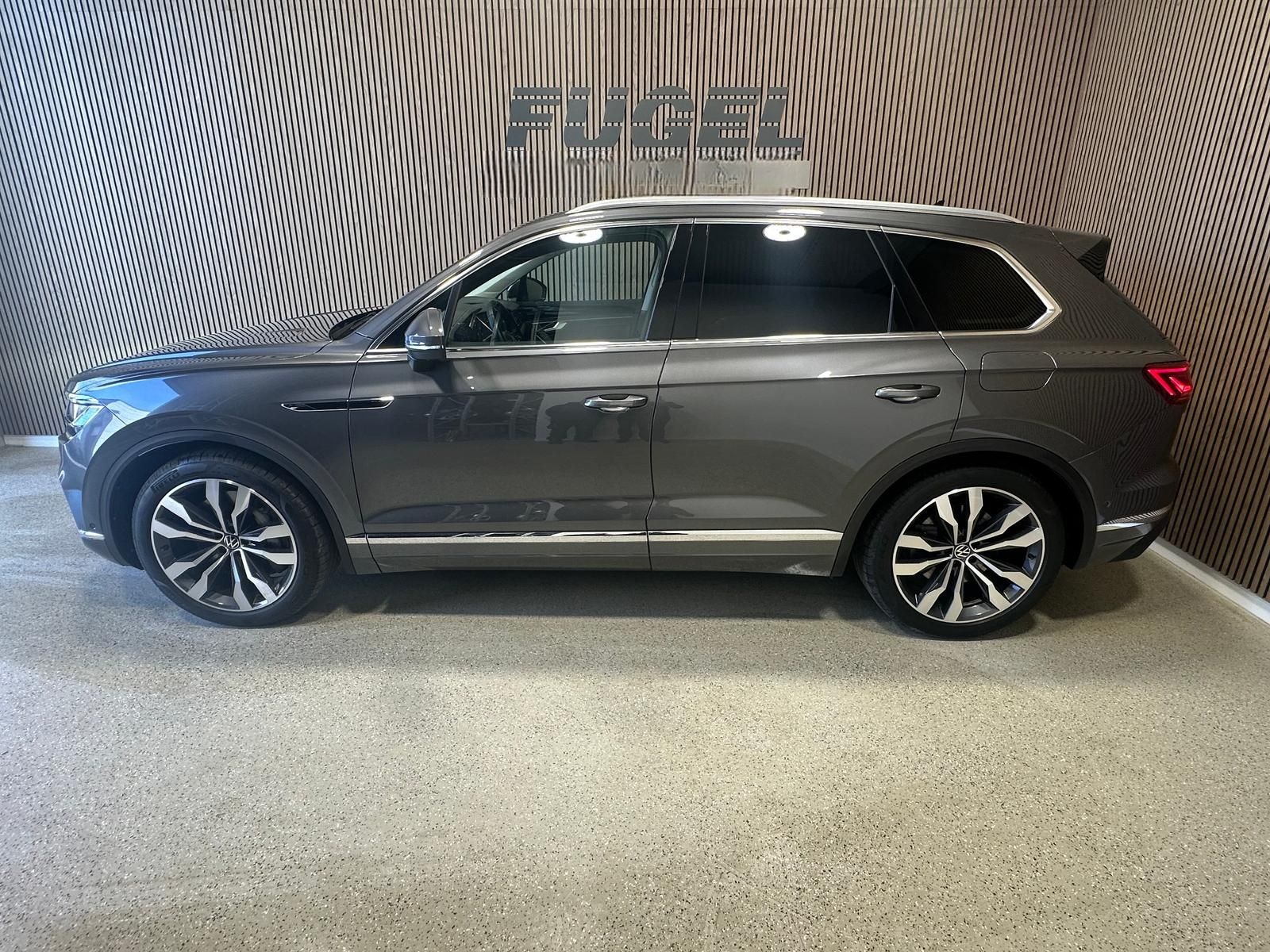Volkswagen Touareg 3.0 V6 eHybrid Luft|Pano|AHK|21"|360°|He foto 3