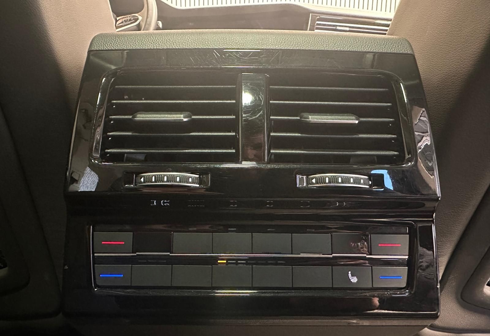 Volkswagen Touareg 3.0 V6 eHybrid Luft|Pano|AHK|21"|360°|He foto 23