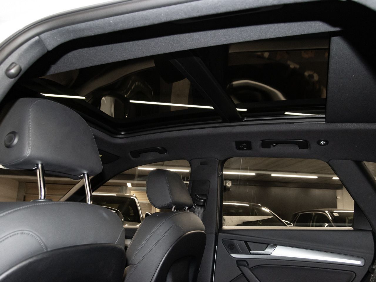 Audi Q5 50 TFSI e quattro Head Up AHK Panorama 360° foto 17