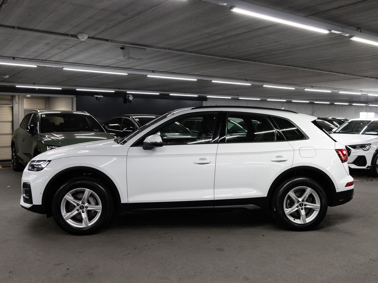 Audi Q5 50 TFSI e quattro Head Up AHK Panorama 360° foto 4