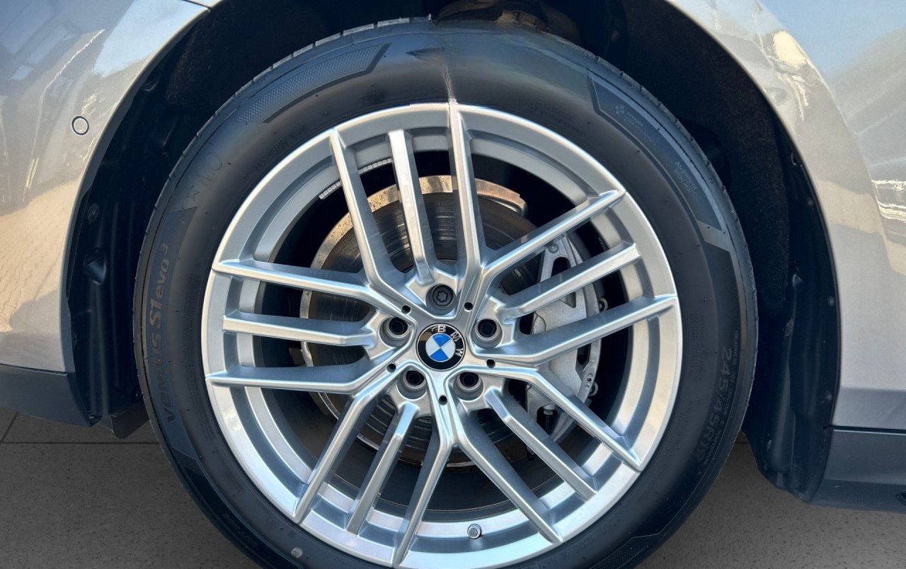 BMW 540d xD LCPro AHK AdpLED DAPro PA+ H/K HUD 19" foto 16
