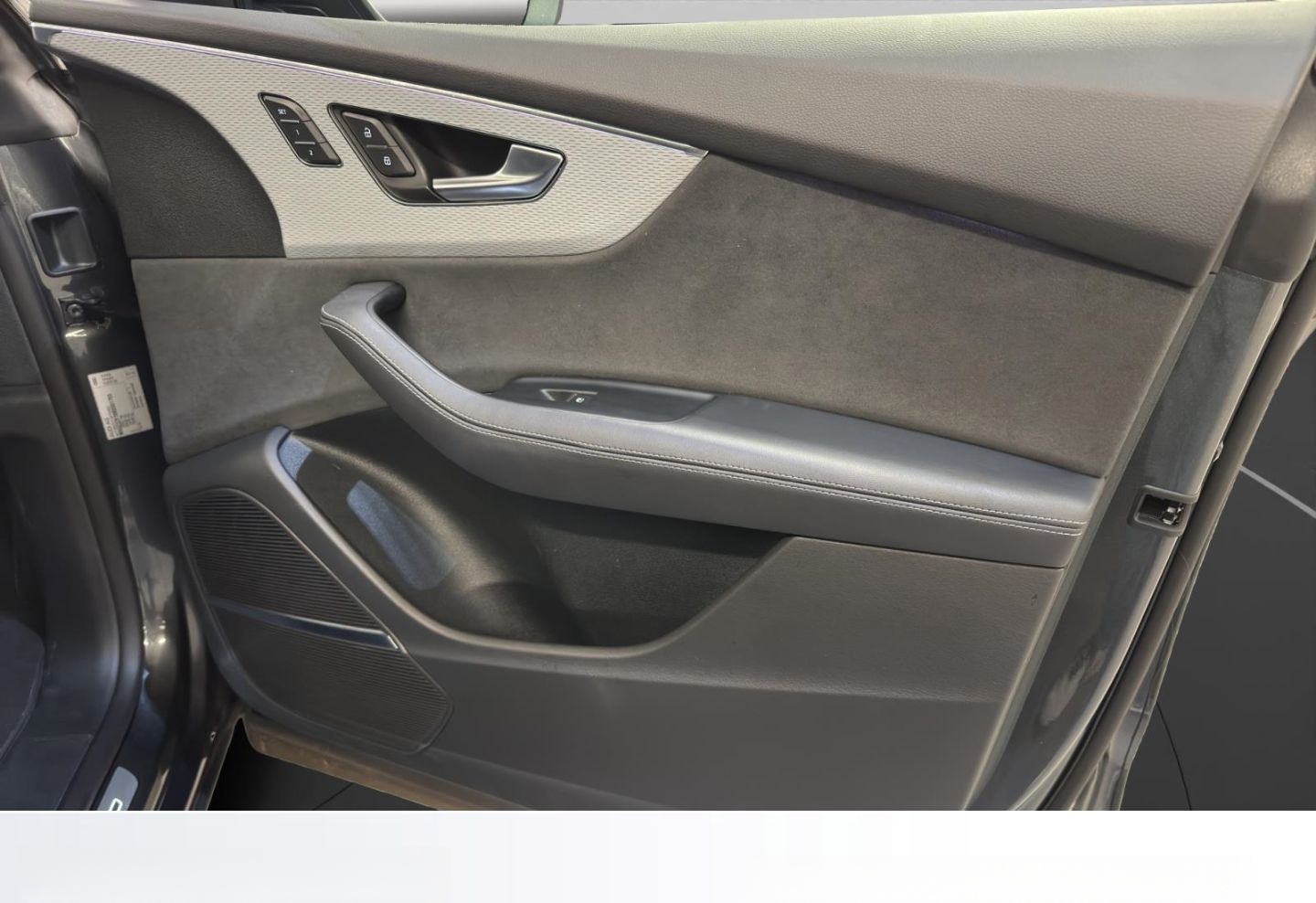 Audi Q8 50 TDI qu. S-Line Laser+AHK+Pano+22''+B&O+HUD foto 17