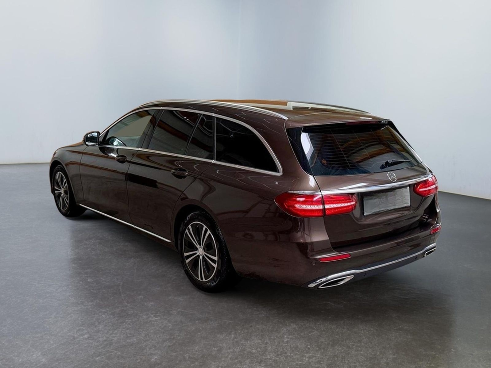 Mercedes-Benz E 200 T Avantgarde AHK schwenkbar Garantie Le... foto 5
