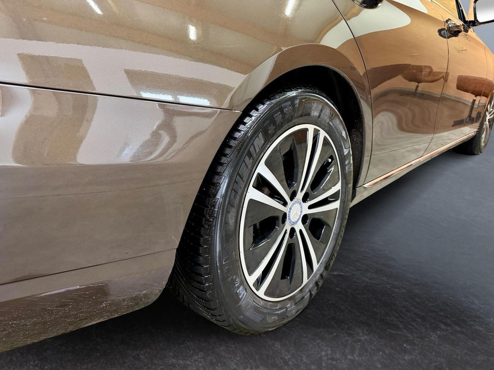 Mercedes-Benz E 200 T Avantgarde AHK schwenkbar Garantie Le... foto 9