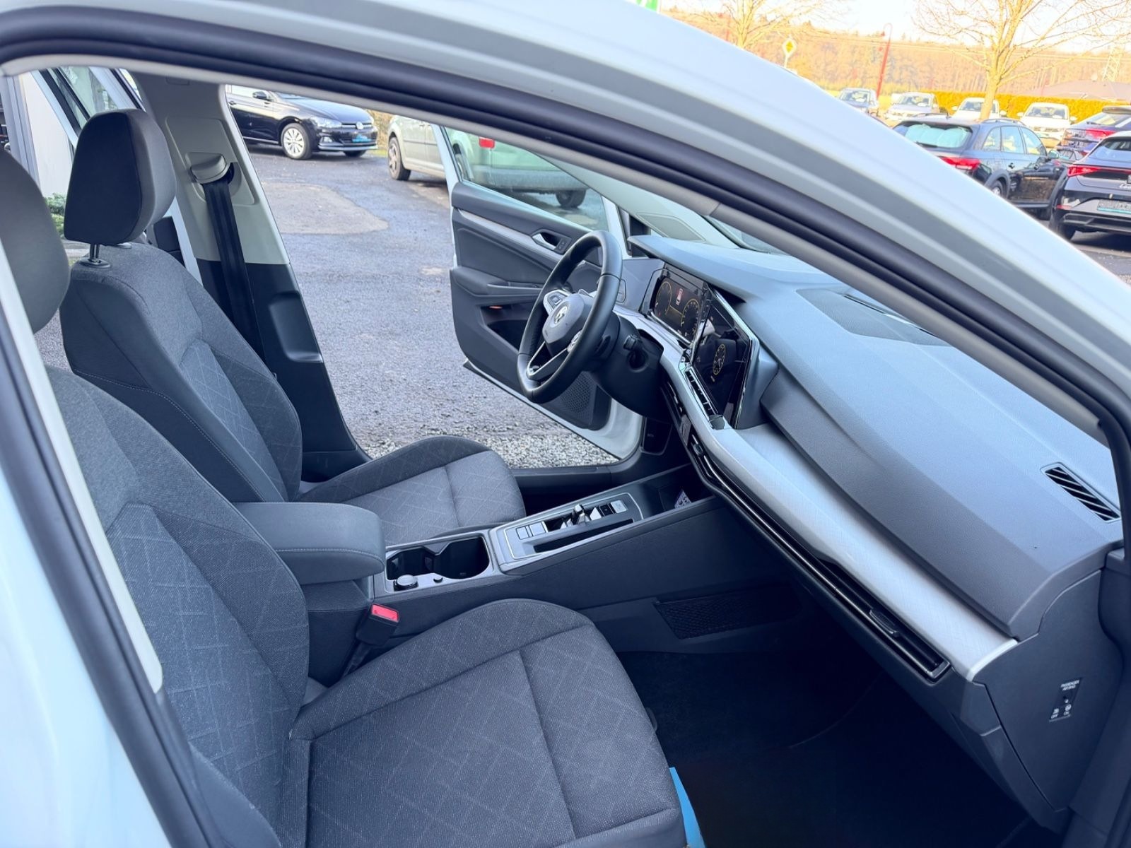 Volkswagen Golf VIII Variant Life DSG Navi Virtual SHZ AHK foto 10