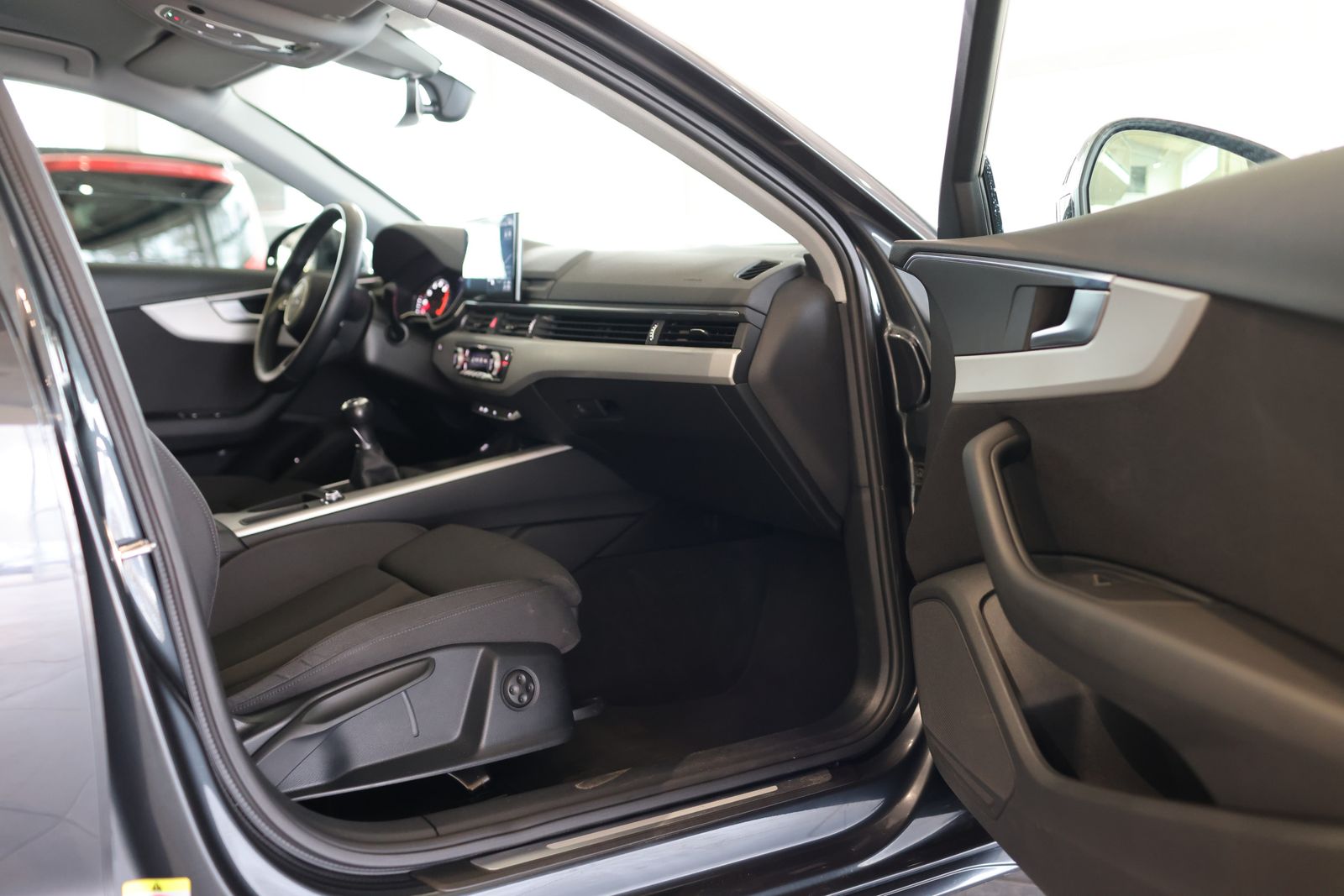 Audi A4 35 TFSI ADVANCED SIDE ASSIST foto 11