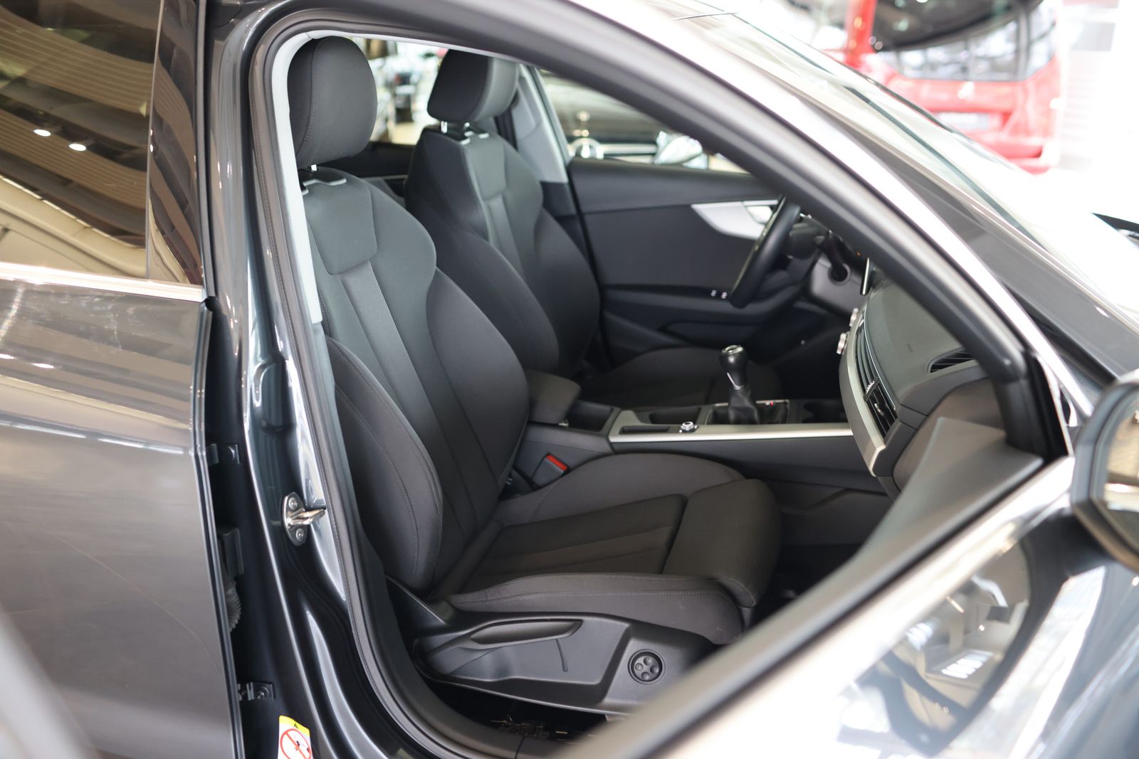 Audi A4 35 TFSI ADVANCED SIDE ASSIST foto 12